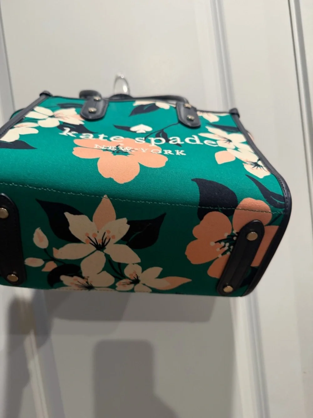 kate spade Green Floral Tote with Pink and Cream Blooms - Picture 7 of 12